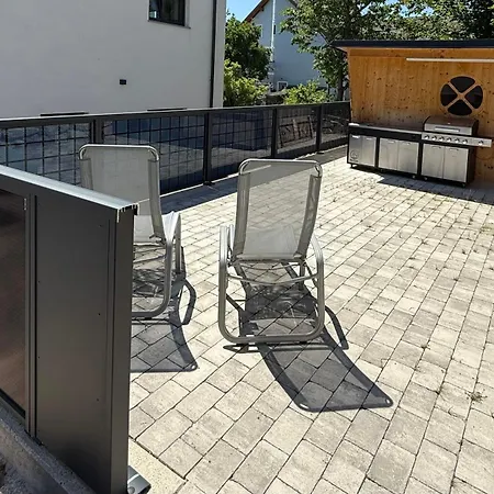 Luxus Urlaub Auf 1000 Meter Im Erholungsparadies شقة ليبيناو